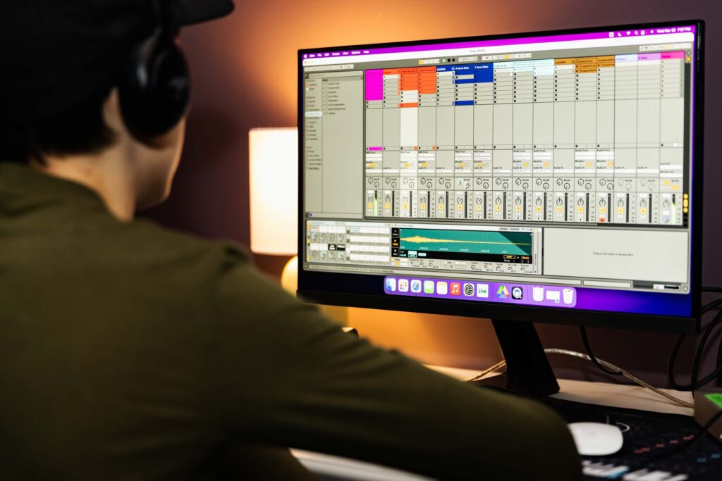 This image has an empty alt attribute; its file name is HMC-0423-Class-photos106-1024x683.jpeg